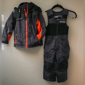 32 Degrees Kids Weatherproof Jacket in Gray and Black